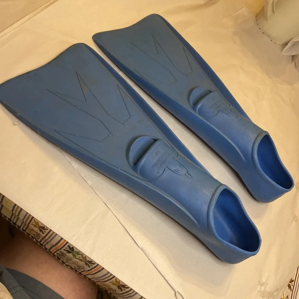 Swim Dive Fins | Oceanways Professional 5-7 #472 | Made in USA Blue Rubber‎